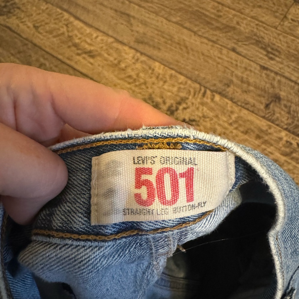 A pair of Levi’s 501 redone vintage - Picture 6 of 11